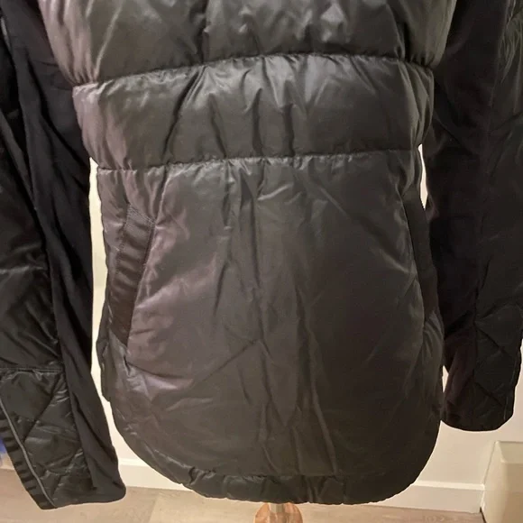Lululemon pullover jacket - Picture 3 of 12